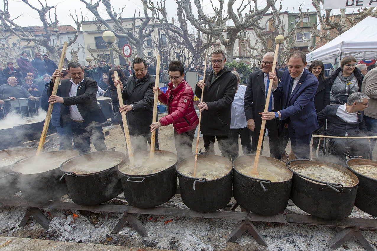 Lo Ranxo reparteix prop de 12.000 racions als vilatans i veïns de Ponts | Agustí Cucurulls