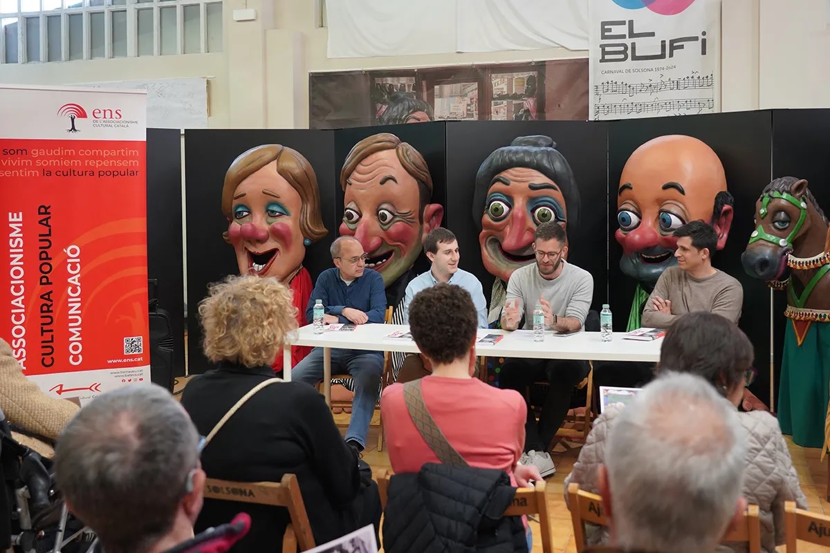 Antoni Serés, Lluís Bellas, Albert Colell i Carles Freixes van debatre sobre les cases de la festa