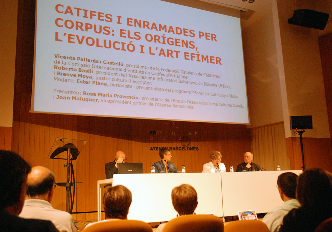 Les catifes florals: de mostra d’artesania religiosa a art efímer universal