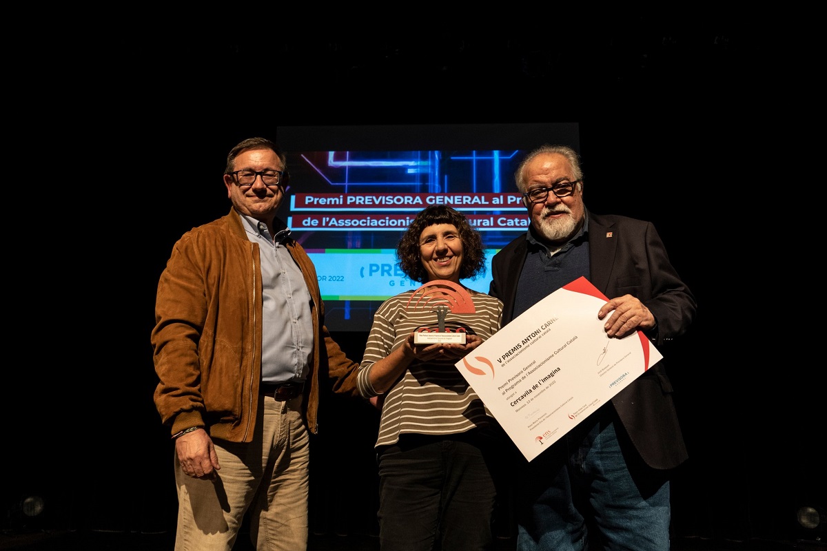 Olga Jiménez recollint el Premi Antoni Carné al millor Projecte / Foto: Àlvar Andrés