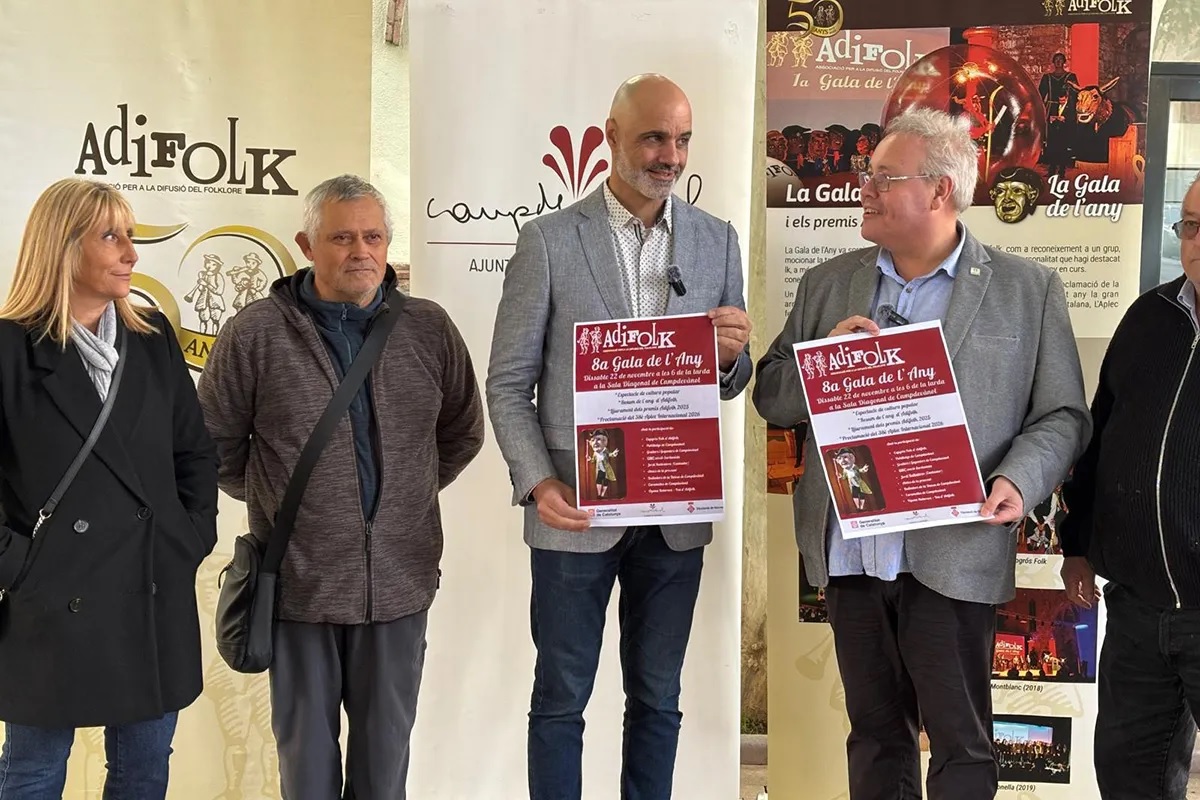 Oriol Lázaro i Ivan Besora, en la presentació de la Gala a Campdevànol / Foto: Adifolk Oriol Lázaro i Ivan Besora, en la presentació de la Gala a Campdevànol / Foto: Adifolk