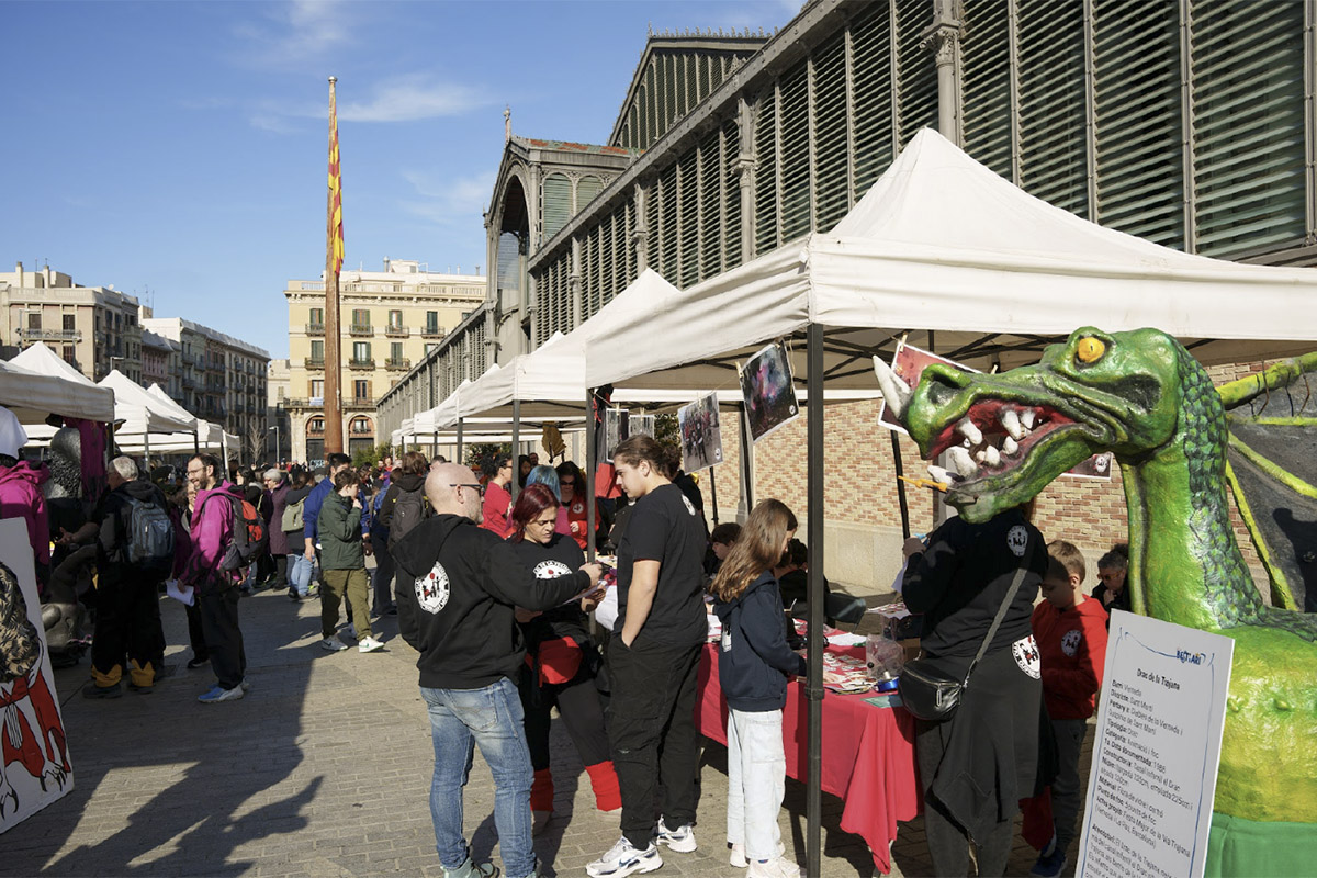El dissabte 31 de gener hi haur&agrave; tallers relacionats el bestiari i jocs tradicionals davant del Born Centre de Cultura i Mem&ograve;ria