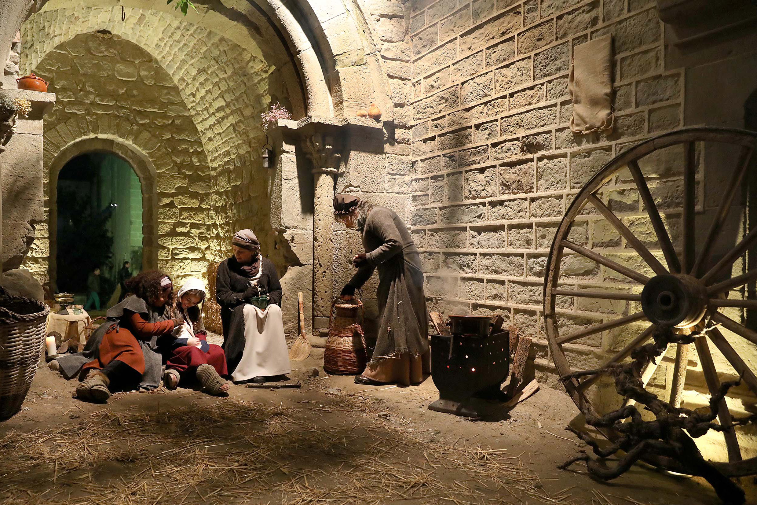 El pessebre vivent del Món Sant Benet és l'únic que es realitza dins d'un monestir.
