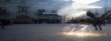 Festivitas Bestiarium manté viu el foc malgrat la Covid-19