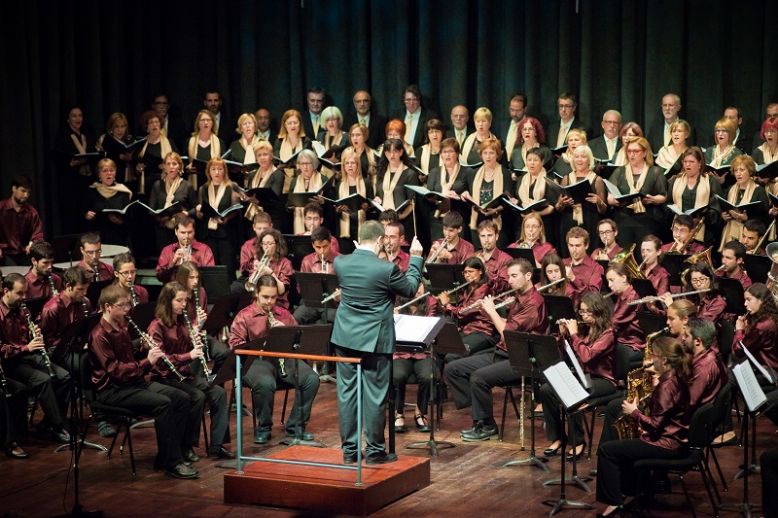 L'Agrupació Musical de Cerdanyola del Vallès en ple concert