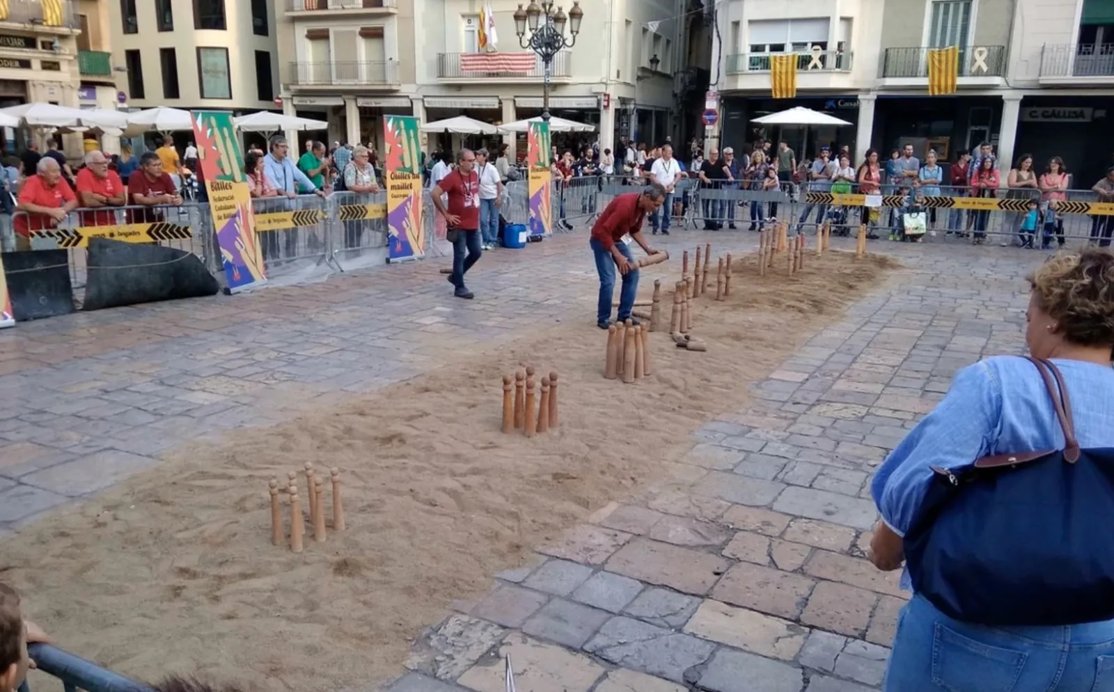 El ‘Reus juga!’ torna a portar les bitlles tradicionals al carrer