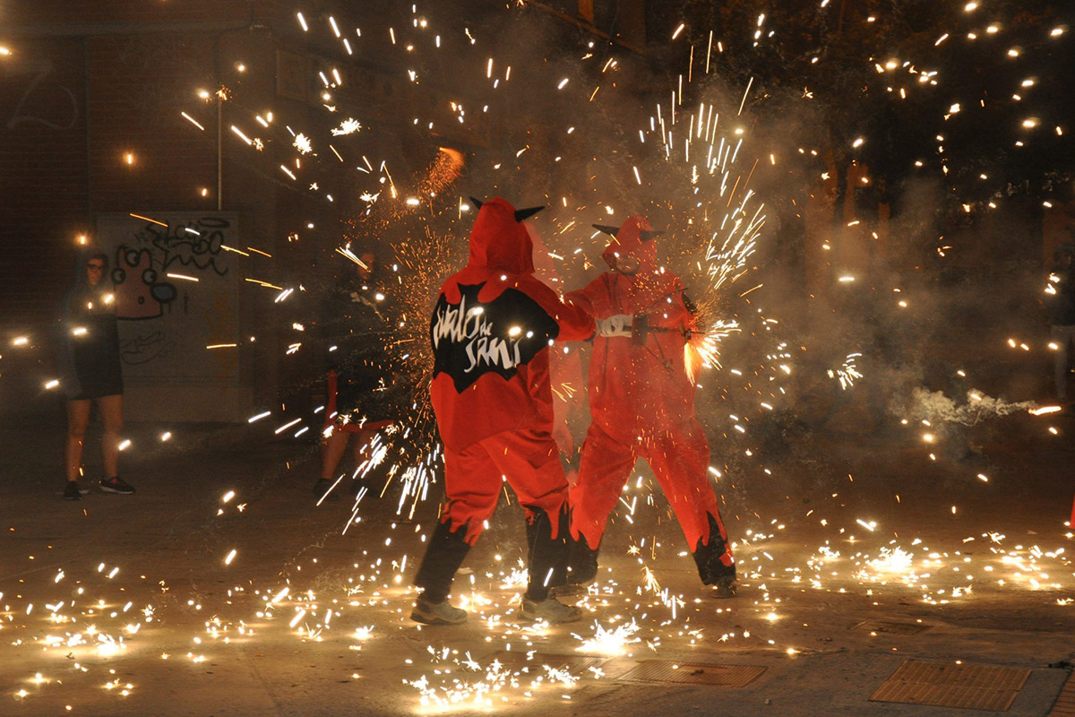 Reclamen una nova regulació per garantir les festes amb pirotècnia