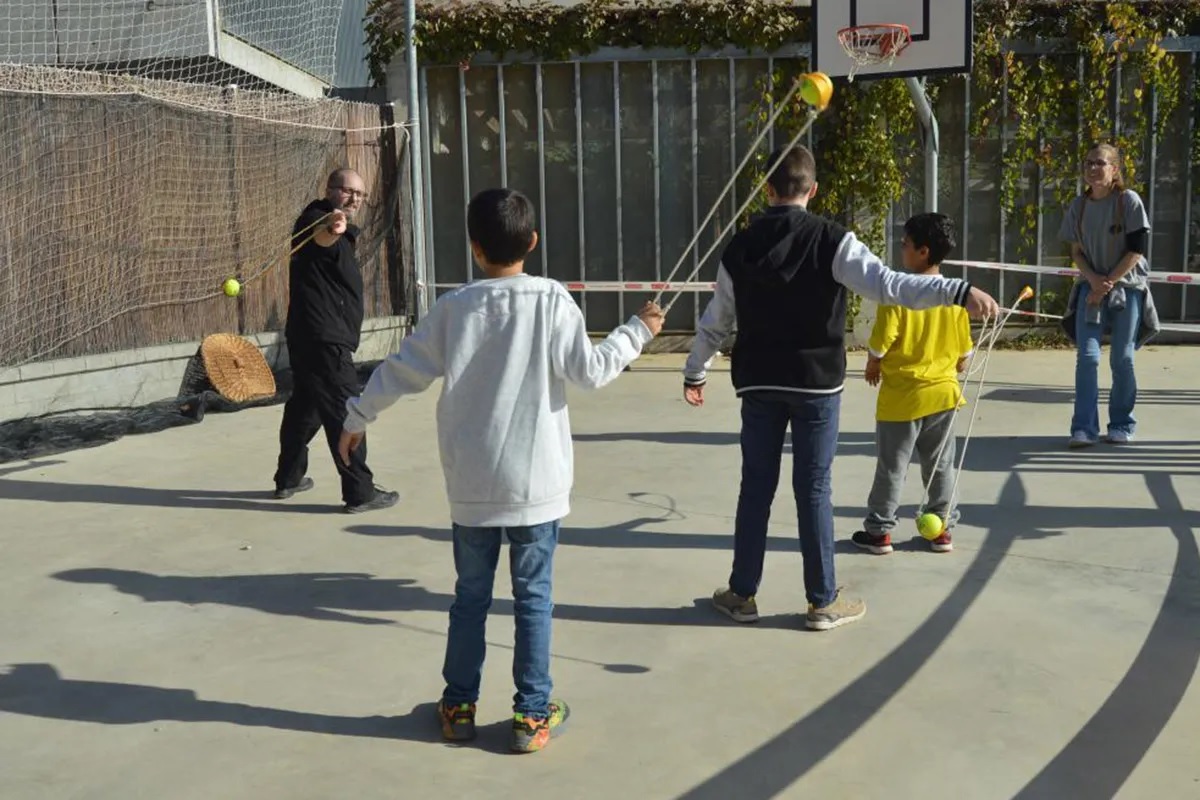 Tir de fona al Dau Tradicional Tir de fona al Dau Tradicional